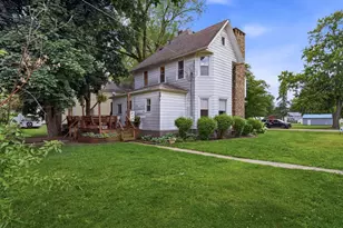 219 N Hickory St, Wenona, IL 61377 - Photo 40