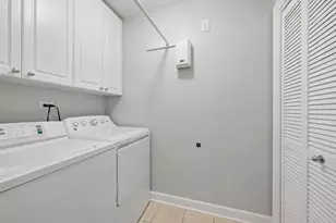 953 W Montana St, Chicago, IL 60614 - Photo 18