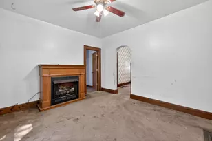 536 N 7th St, Dekalb, IL 60115 - Photo 4