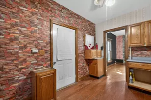 536 N 7th St, Dekalb, IL 60115 - Photo 8