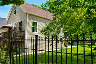 6037 & 6039 S Wood St, Chicago, IL 60636 - Photo 4