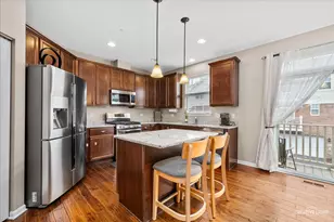 2951 Henley Ln, Naperville, IL 60540 - Photo 8