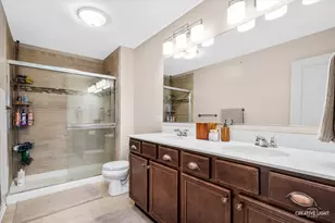 2951 Henley Ln, Naperville, IL 60540 - Photo 12