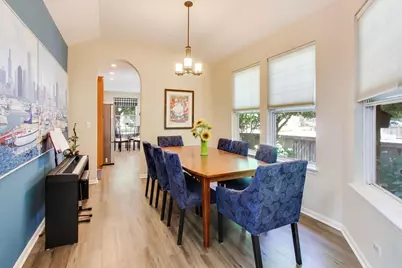 1701 Astor Avenue, Oakbrook Terrace, IL 60181 - Photo 6