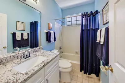 1701 Astor Avenue, Oakbrook Terrace, IL 60181 - Photo 16