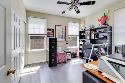 1701 Astor Avenue, Oakbrook Terrace, IL 60181 - Photo 14