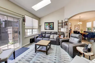 1701 Astor Avenue, Oakbrook Terrace, IL 60181 - Photo 4