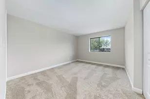 1736 S Washington St, Naperville, IL 60565 - Photo 12