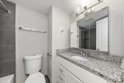 1736 S Washington Street #G33, Naperville, IL 60565 - Photo 16