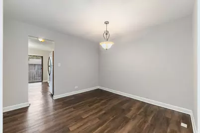 1736 S Washington Street #G33, Naperville, IL 60565 - Photo 6