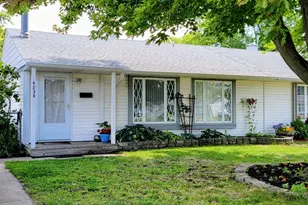 4234 W 90th Pl, Hometown, IL 60456 - Photo 2