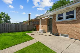 7555 N Neva Ave, Niles, IL 60714 - Photo 24