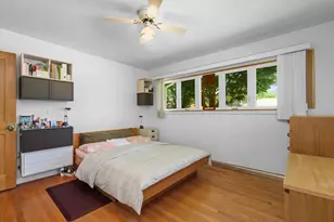 7555 N Neva Ave, Niles, IL 60714 - Photo 8