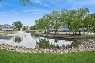 1303 Woodcutter Ln, Wheaton, IL 60189 - Photo 16