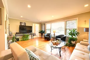 9809 S Albany Ave, Evergreen Park, IL 60805 - Photo 6