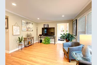 9809 S Albany Avenue, Evergreen Park, IL 60805 - Photo 4