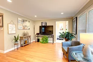 9809 S Albany Ave, Evergreen Park, IL 60805 - Photo 4