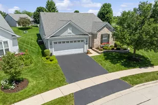 2787 Beacon Point Cir, Elgin, IL 60124 - Photo 2