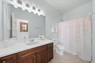 7050 Hidden Green Cir, Fox Lake, IL 60020 - Photo 8