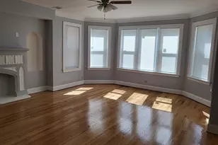 7307 S Bennett Ave, Chicago, IL 60649 - Photo 2