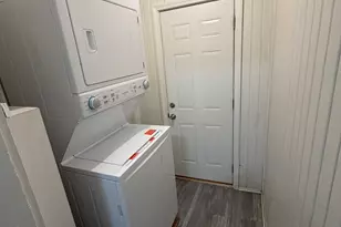 6S381 4th St, Eola, IL 60519 - Photo 8