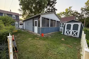6S381 4th St, Eola, IL 60519 - Photo 30