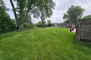1413 Weyers Ct, Schaumburg, IL 60193 - Photo 32