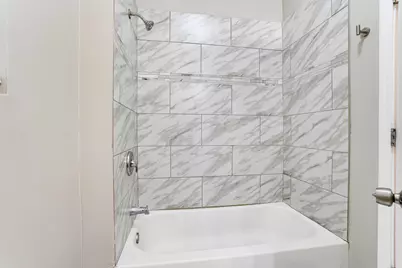 6438 S Eberhart Avenue #2, Chicago, IL 60637 - Photo 10