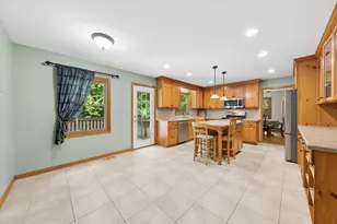 6N115 Riverside Dr, Saint Charles, IL 60174 - Photo 12