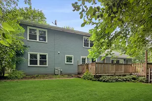 6N115 Riverside Dr, Saint Charles, IL 60174 - Photo 26