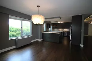 7061 N Kedzie Ave, Chicago, IL 60645 - Photo 12
