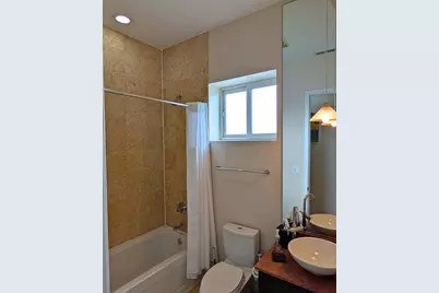 2642 W Chicago Avenue #4, Chicago, IL 60622 - Photo 6