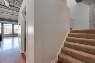 1151 W 14th Pl, Chicago, IL 60608 - Photo 14
