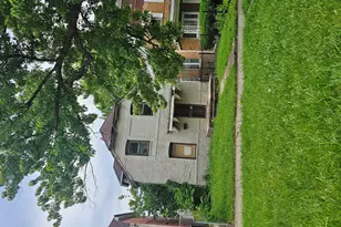 8852 S Michigan Ave, Chicago, IL 60619 - Photo 2