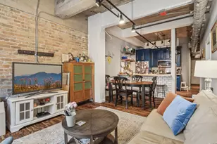 400 W Ontario St, Chicago, IL 60654 - Photo 4