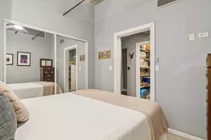 400 W Ontario St, Chicago, IL 60654 - Photo 14