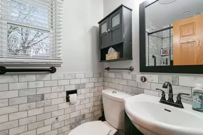 9215 S 83rd Avenue, Hickory Hills, IL 60457 - Photo 6