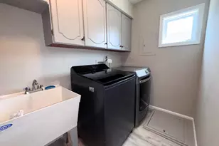 1353 Lakeview Ave, Rockdale, IL 60436 - Photo 8
