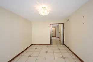 8315 Helen Ct, Downers Grove, IL 60516 - Photo 18