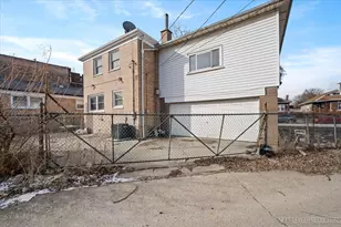 7935 S Blackstone Ave, Chicago, IL 60619 - Photo 24