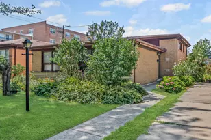 9218 Lavergne Ave, Skokie, IL 60077 - Photo 1
