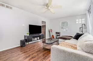 232 Westgate Dr, Aurora, IL 60506 - Photo 8