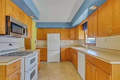 904 Obrien Street, Harvard, IL 60033 - Photo 10
