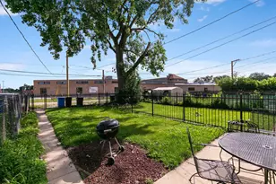 1727 E 74th St, Chicago, IL 60649 - Photo 20