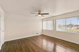 1727 E 74th St, Chicago, IL 60649 - Photo 10