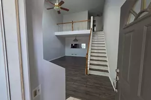 4793 Amber Cir, Hoffman Estates, IL 60192 - Photo 2