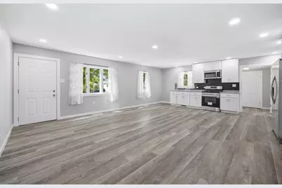 139 Birch Street, Carpentersville, IL 60110 - Photo 2