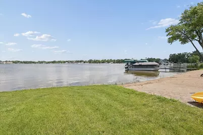 410 Morning Star Lane, Wauconda, IL 60084 - Photo 8