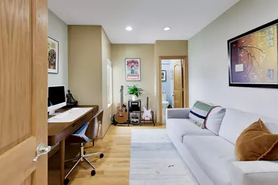4831 W Winnemac Avenue, Chicago, IL 60630 - Photo 12
