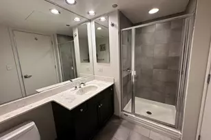 130 N Garland Ct, Chicago, IL 60602 - Photo 18